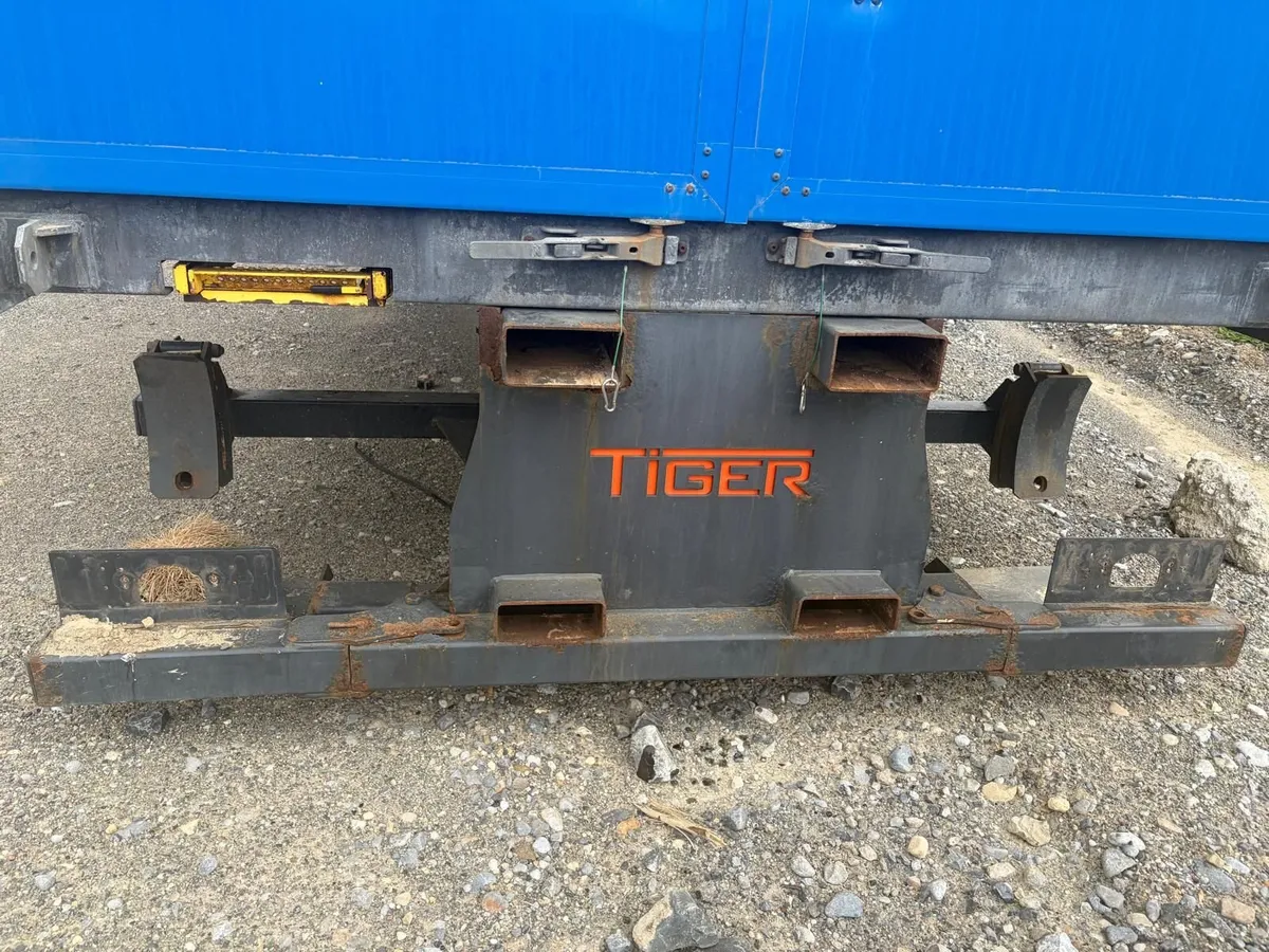 Curtain side body - Image 1