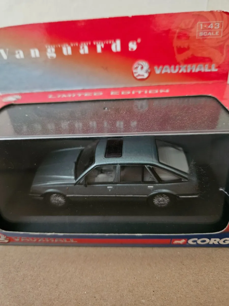 Corgi Vanguards Vauxhall Cavalier - Image 2