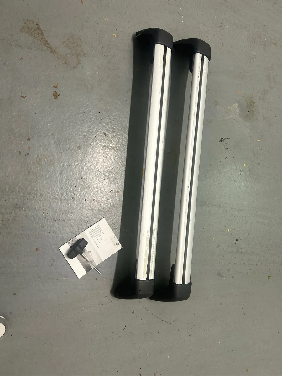Roof Bars BMW G30 5 Series & Range Rover Velar - Image 1