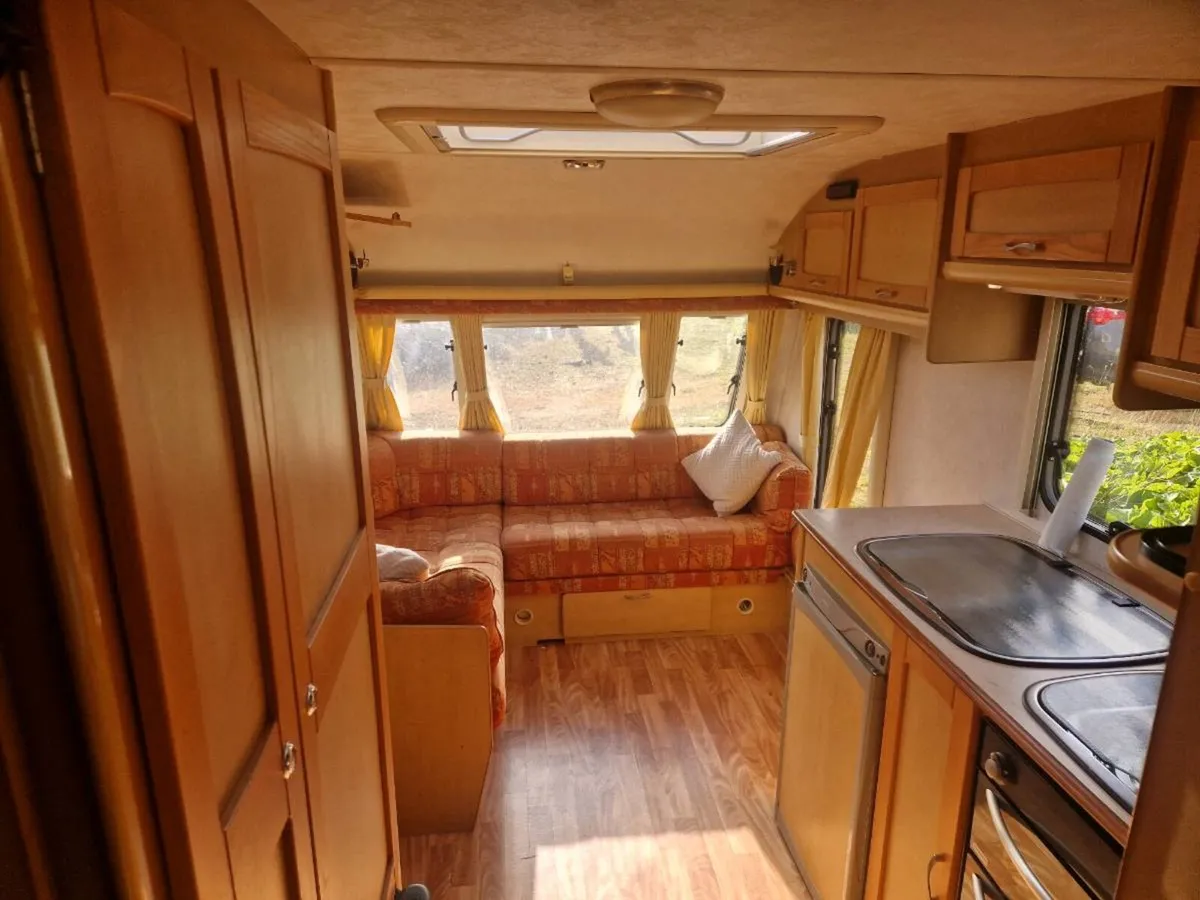 4 berth compass shiraz - Image 3