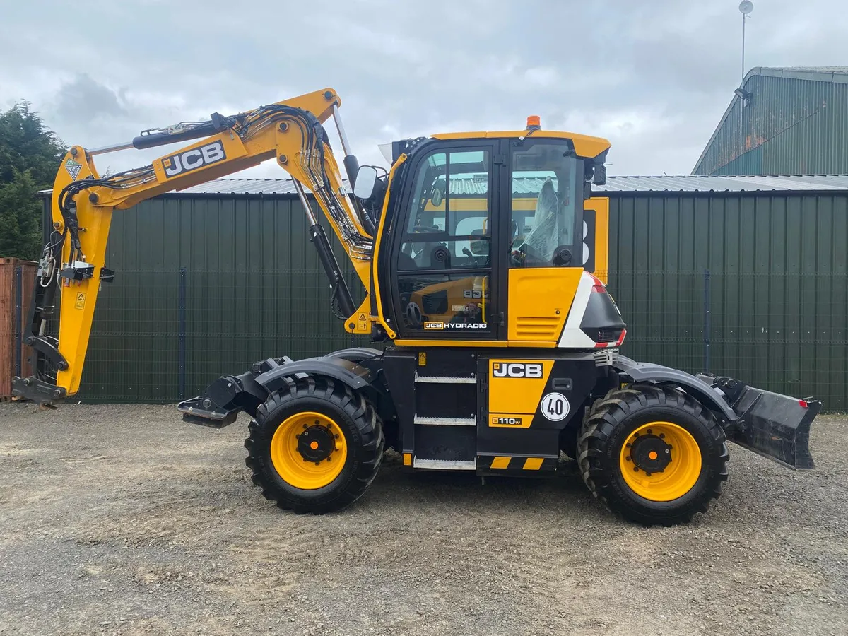 EX DEMO JCB HYDRADIG 110W PLUS TAB BOOM YEAR 2025 - Image 1