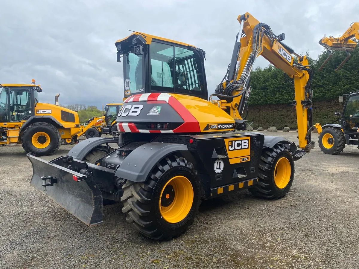 EX DEMO JCB HYDRADIG 110W PLUS TAB BOOM YEAR 2025 - Image 4