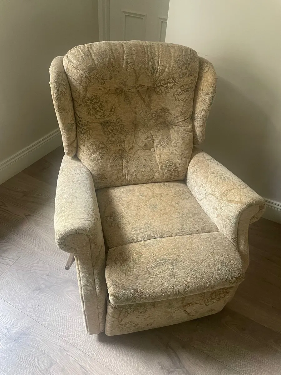 Recliner armchair - Image 1
