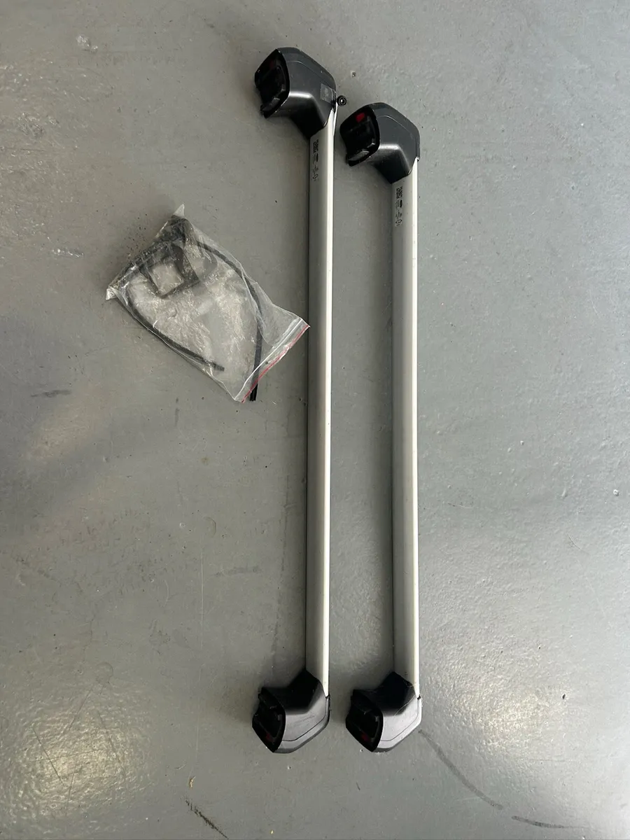 Roof Bars BMW G30 5 Series & Range Rover Velar - Image 4