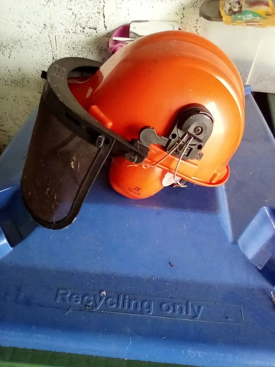 Safety helmet - Image 3