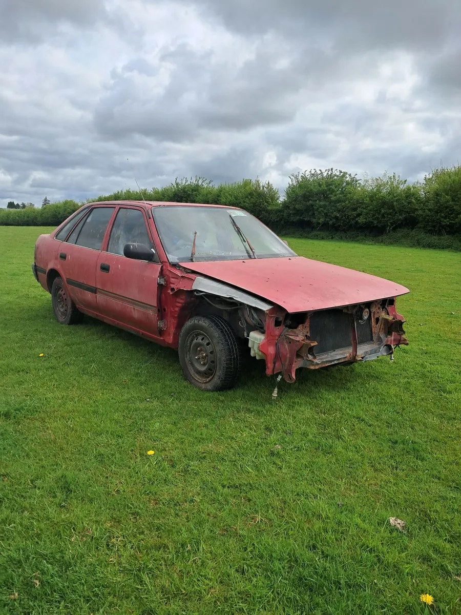 Toyota Carina 1991 - Image 1