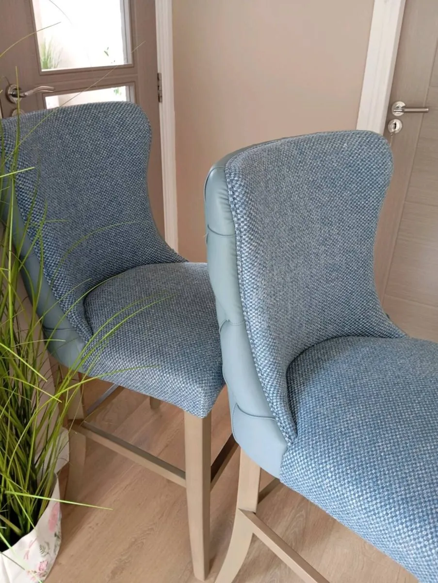 Bar stools - Image 1