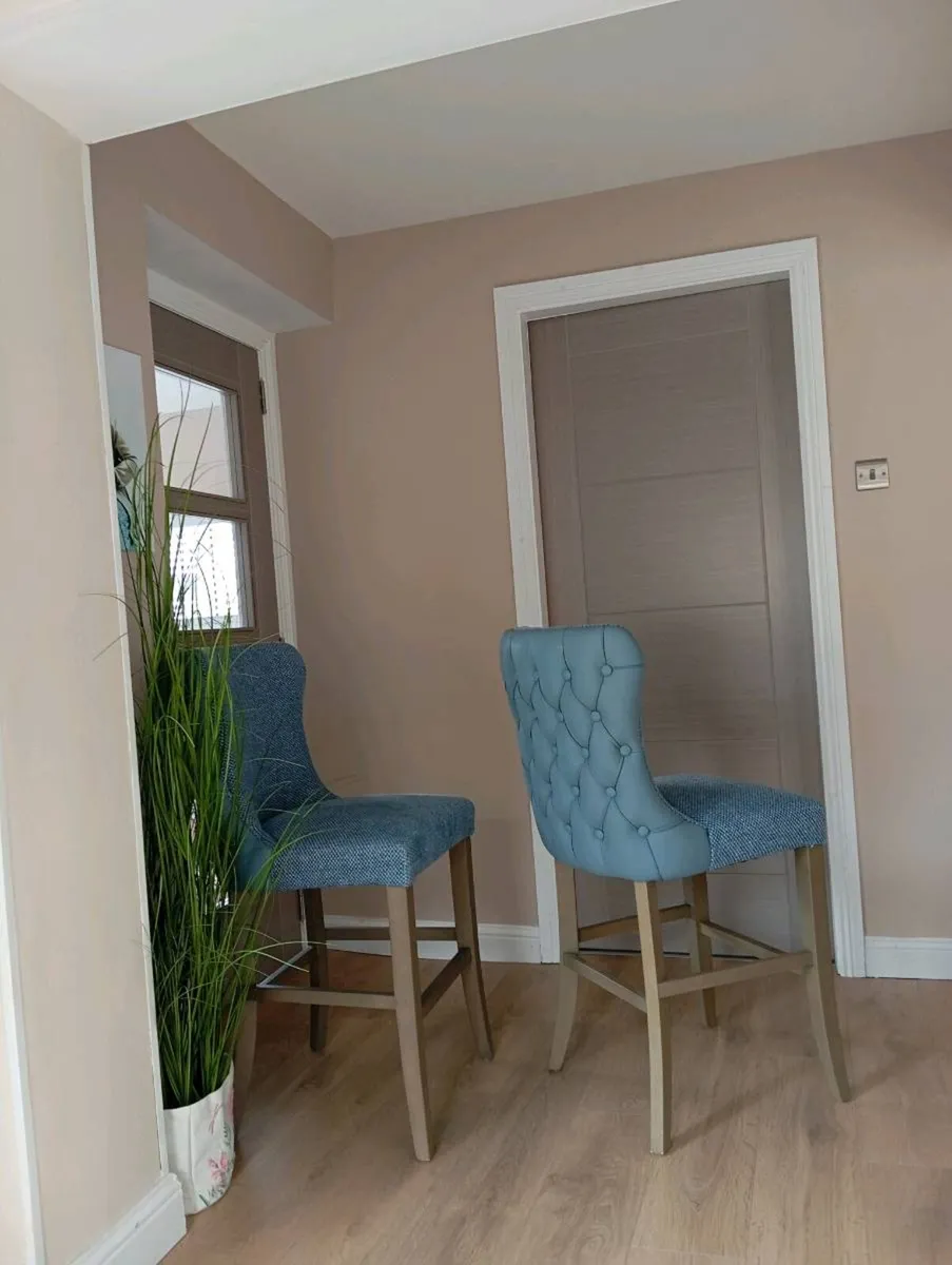 Bar stools - Image 2