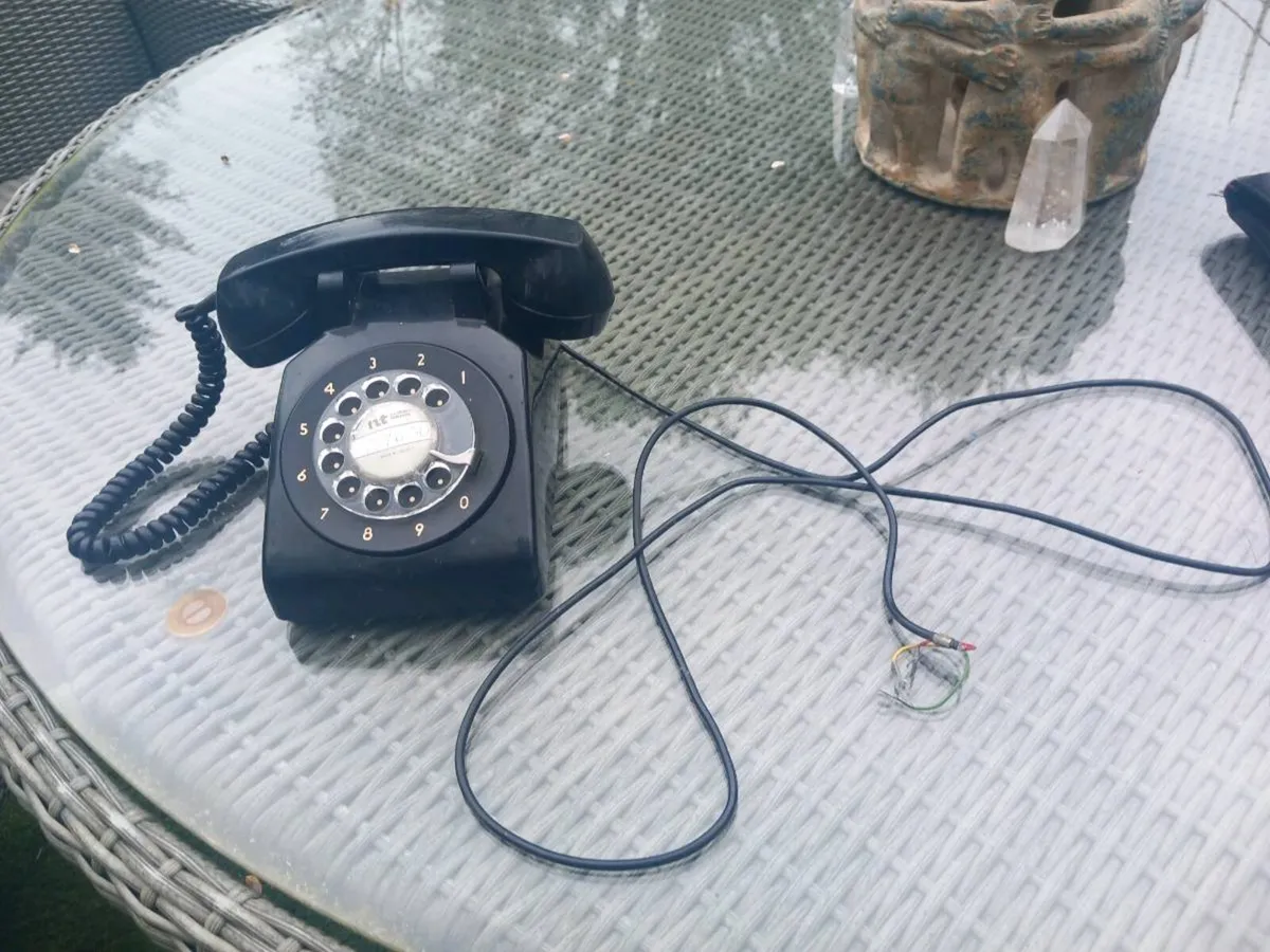 Mid Century left handed rotary telephone, D18 - Image 2