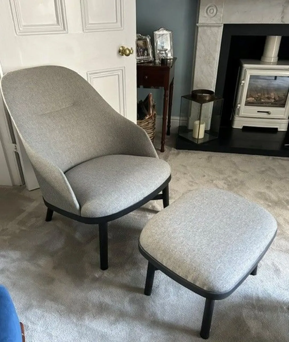 Furniture - Bund chair and ottoman - Image 1