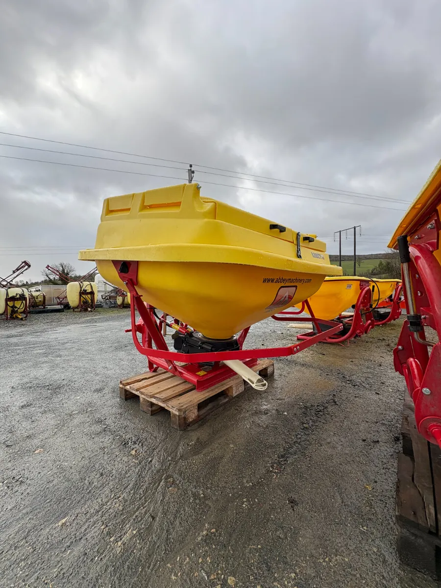 New Abbey Fertiliser Spreader HPA1200 - Image 1
