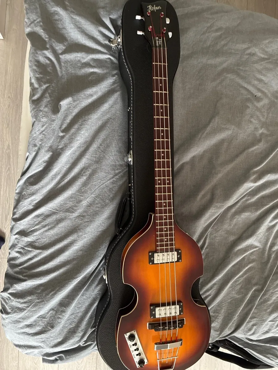 Hofner Left Handed Violin Bass Guitar - Image 2