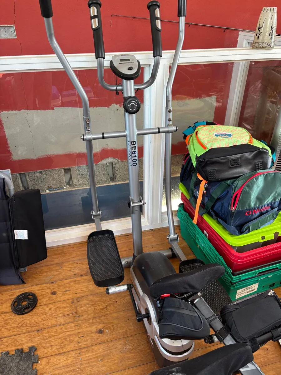 Cross trainer and trampoline - Image 2