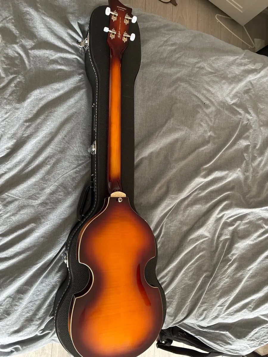 Hofner Left Handed Violin Bass Guitar - Image 3