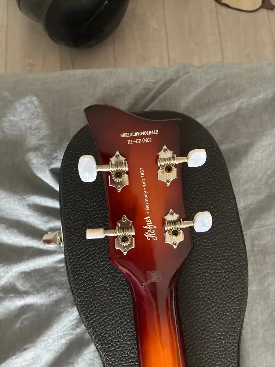 Hofner Left Handed Violin Bass Guitar - Image 4