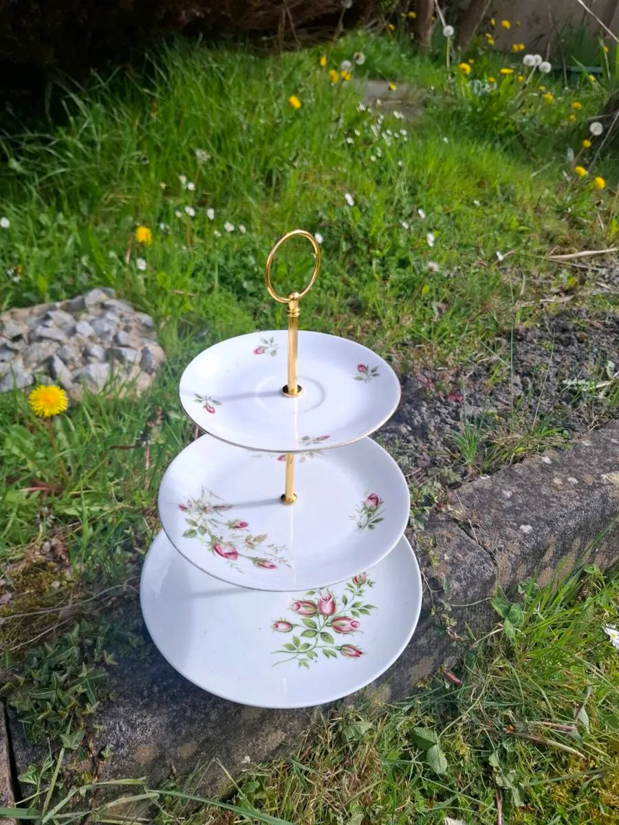 Rose china cake stand