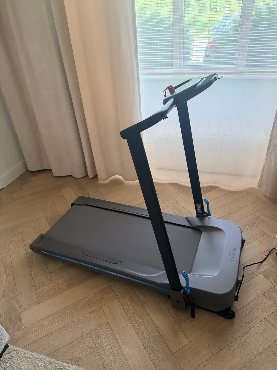 Foldable Treadmill - Image 1