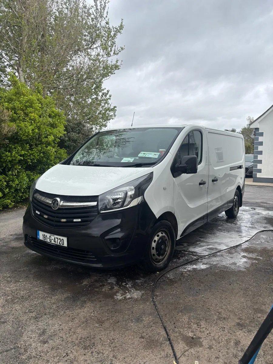 Vauxhall vivaro - Image 2