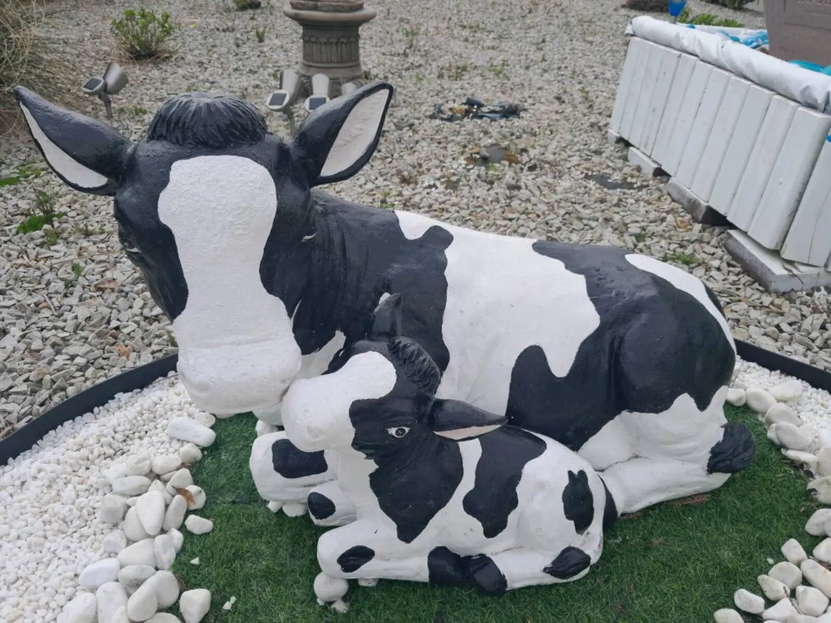 Large Cow with baby calf - Image 1