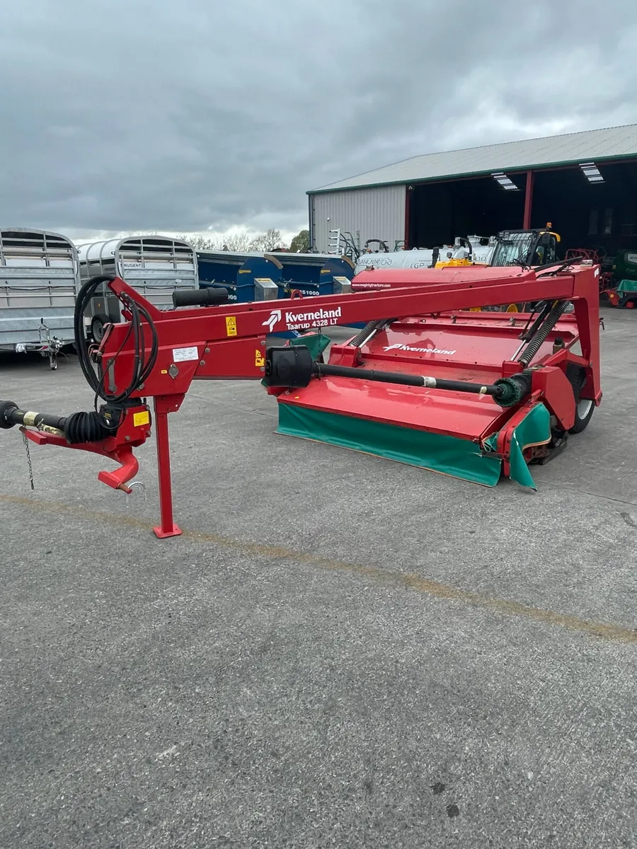 2016 Kverneland 4328LT trailed conditioner mower - Image 1