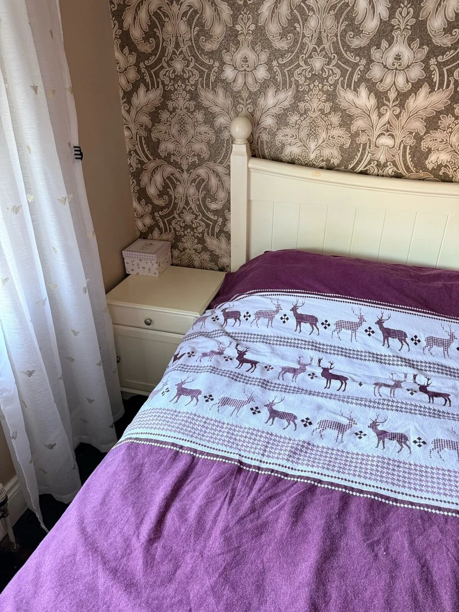 King size Bedroom set, 100 euros NEED GONE TODAY - Image 2