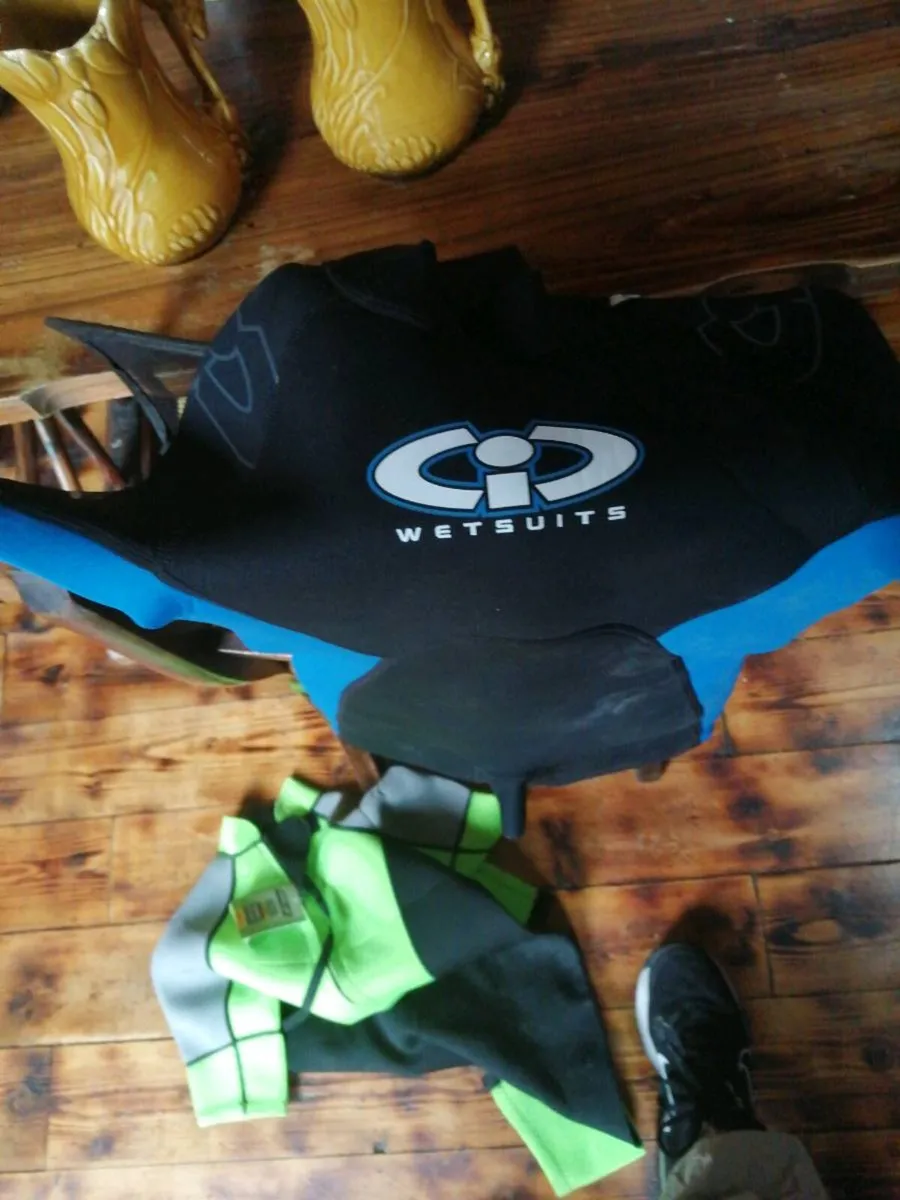 Kids wet suit - Image 3