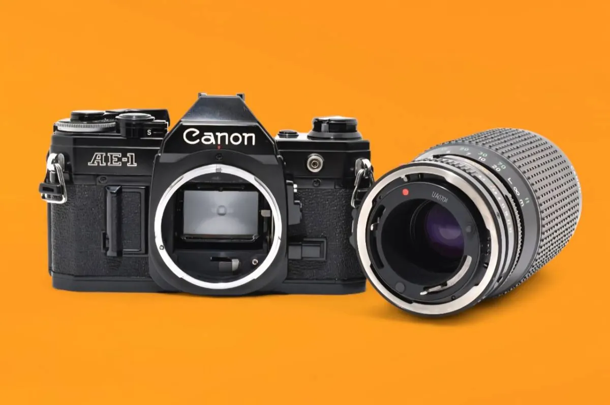 Canon AE-1 Black 35mm Film Camera FD 75-200 - Image 2