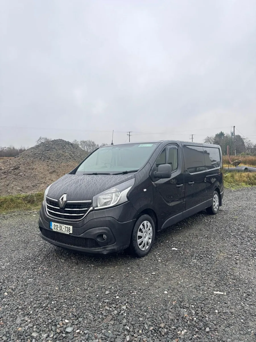 Renault Trafic 2021 - Image 2