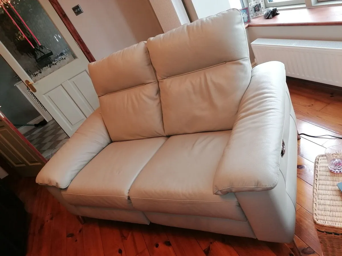 2 seater leather sofa - Image 2