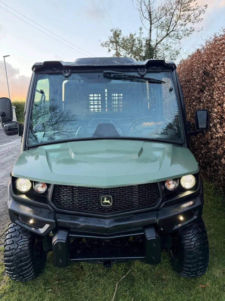 2023 John Deere 835M Full Cab Gator Low Hours - Image 2