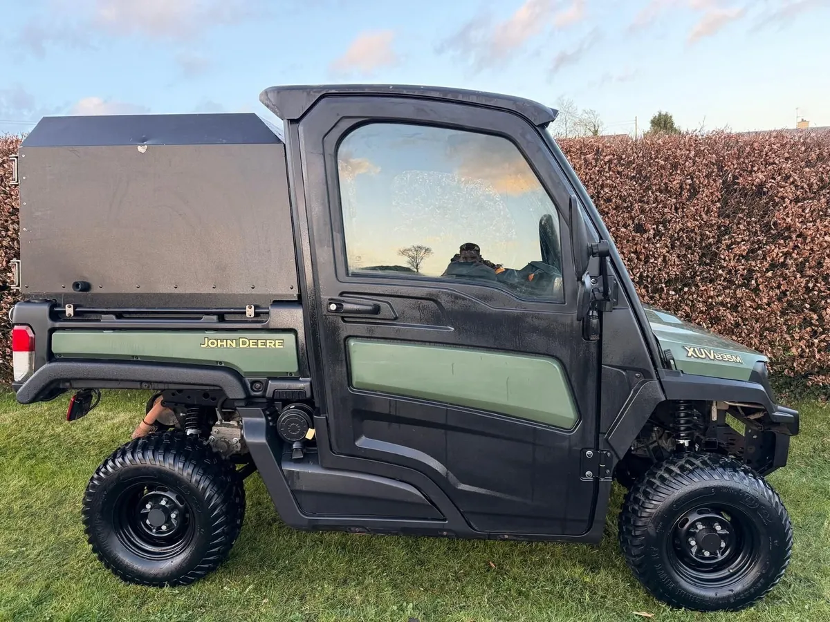 2023 John Deere 835M Full Cab Gator Low Hours - Image 3