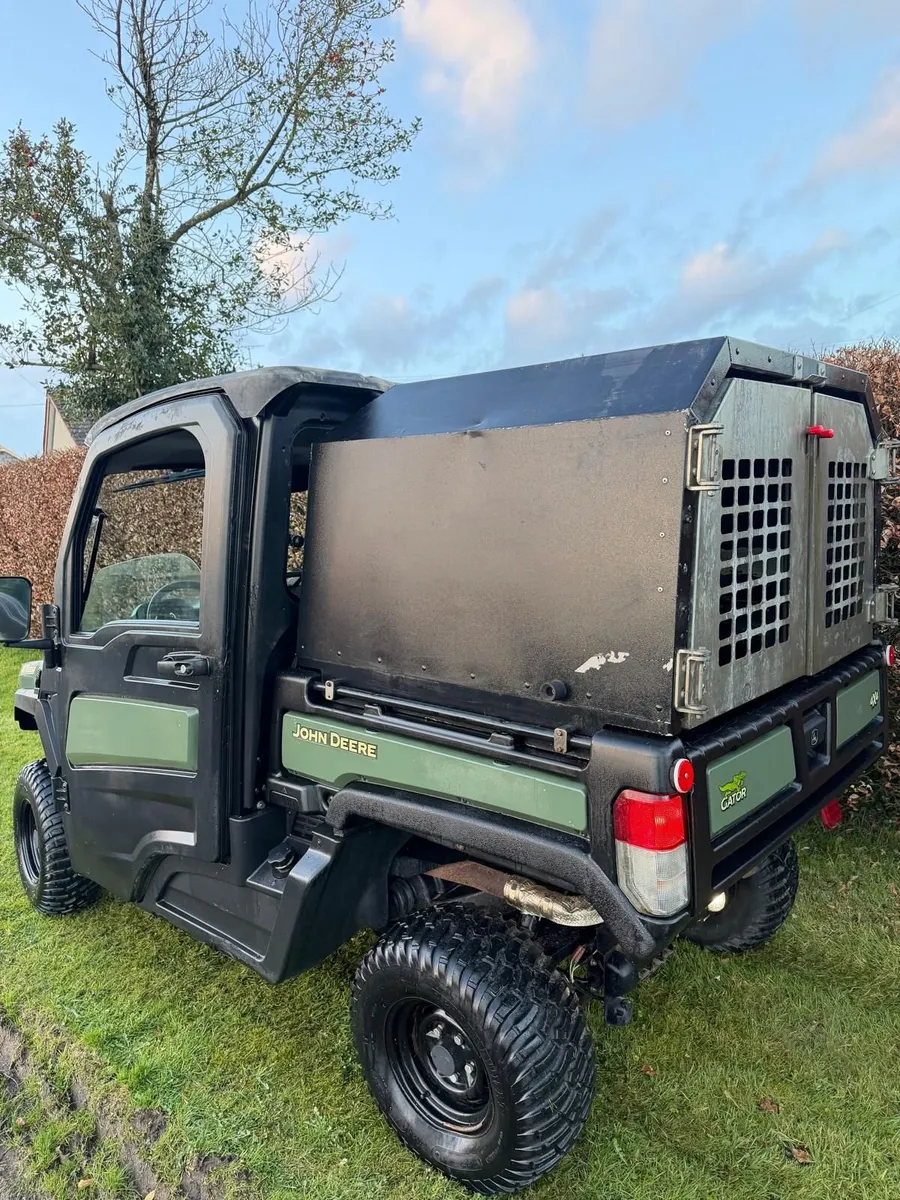 2023 John Deere 835M Full Cab Gator Low Hours - Image 4