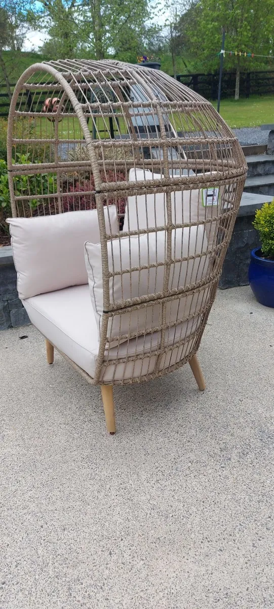 Egg Chair - AVENA - Image 1