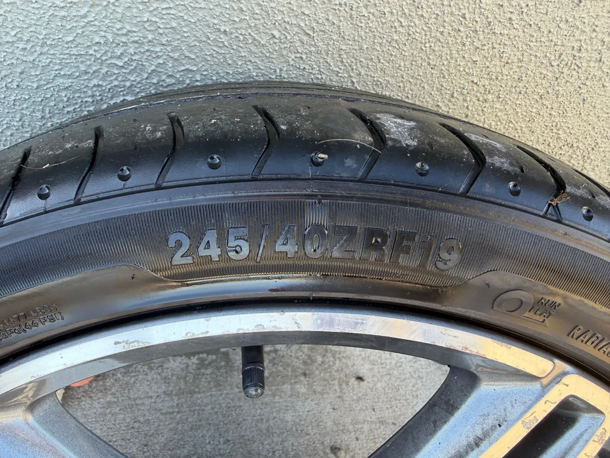 Mercedes Benz AMG alloys. 19 inch - Image 3