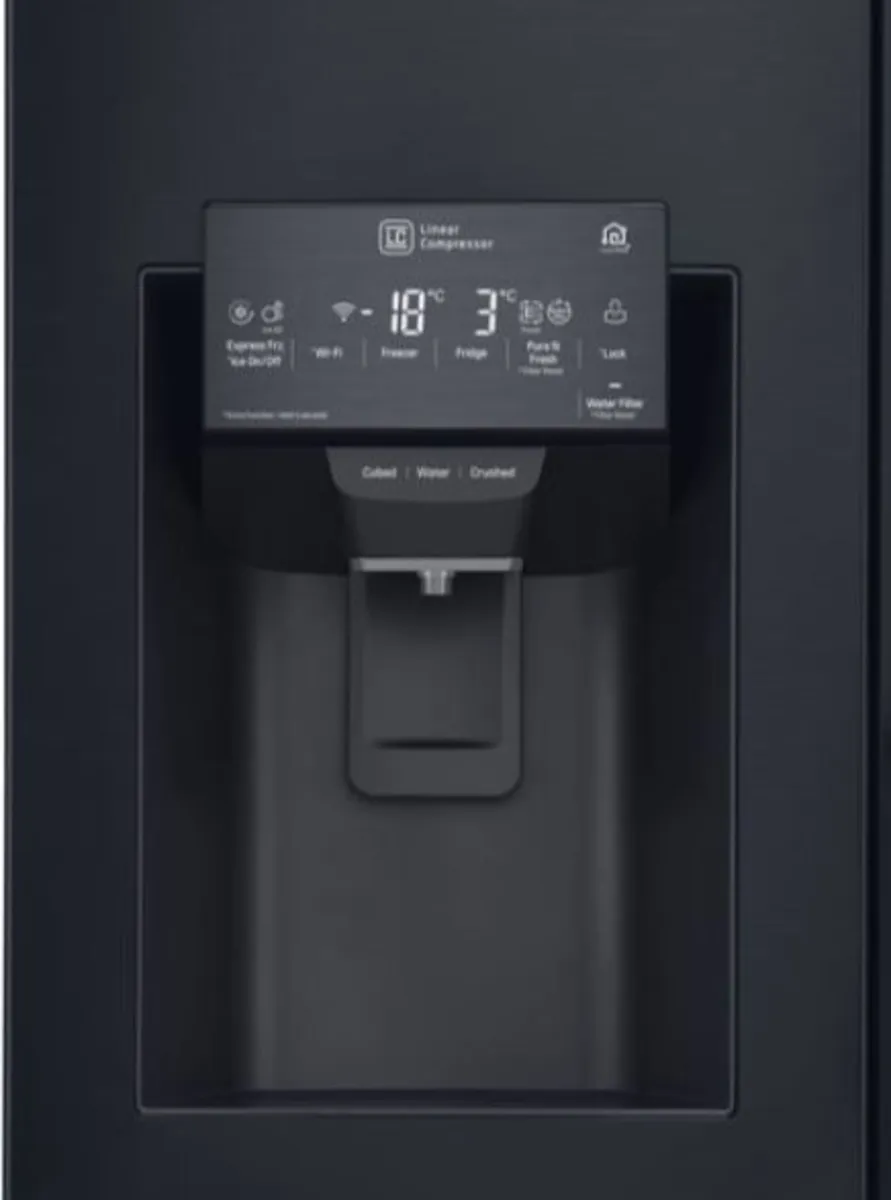 american fridge freezer LG slim instaview - Image 2