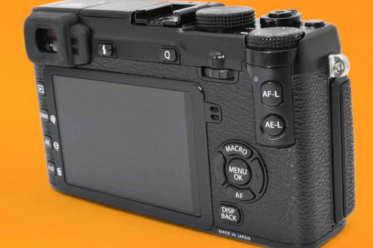 Fujifilm X-E2 Mirrorless Camera 16.3MP APS-C (Exce - Image 3