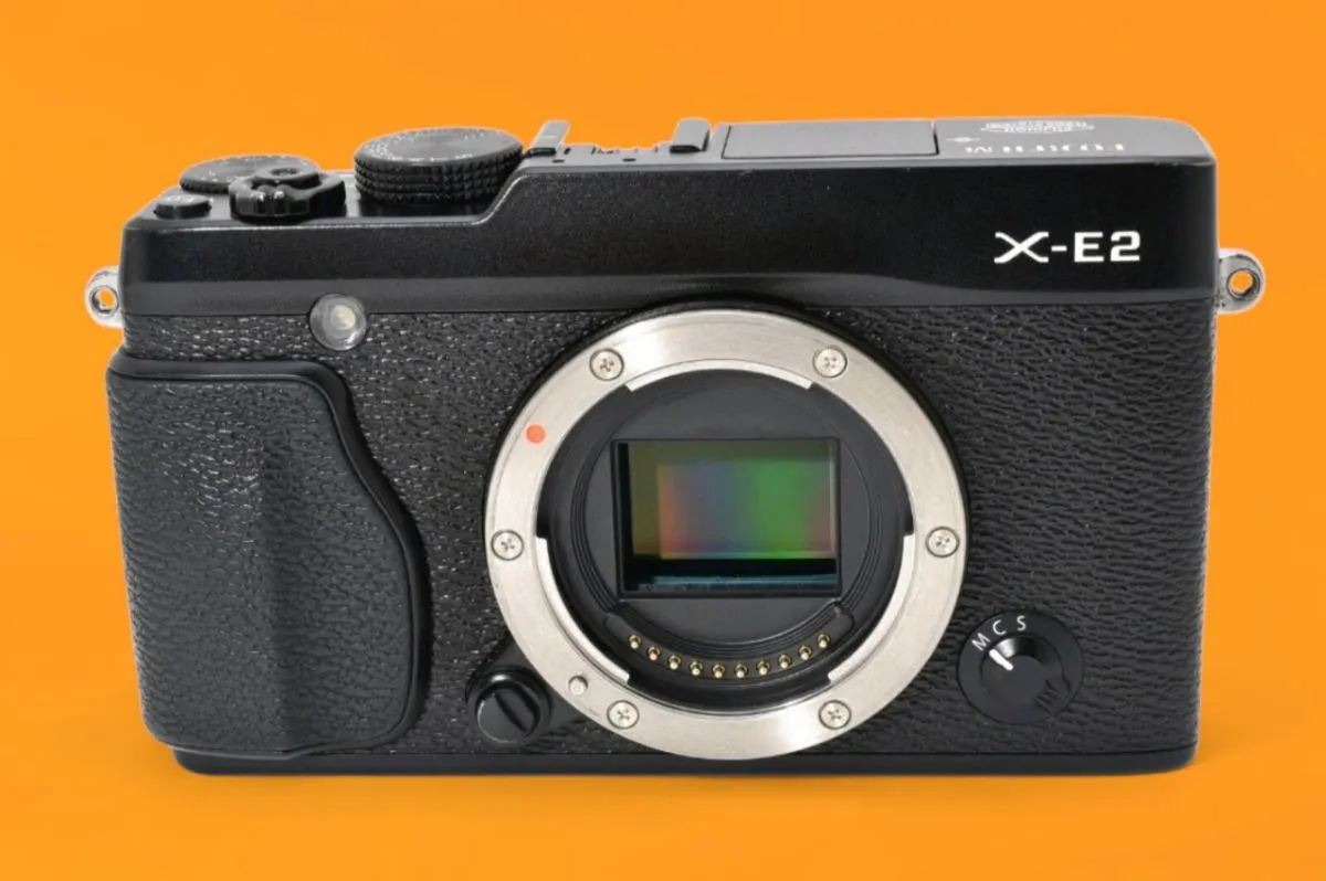 Fujifilm X-E2 Mirrorless Camera 16.3MP APS-C (Exce - Image 4
