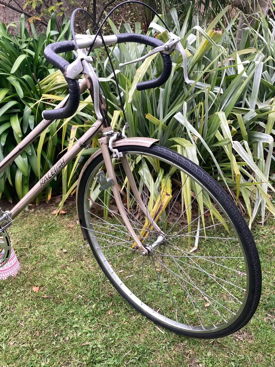 Vintage Raleigh Ladies Bike - Image 2