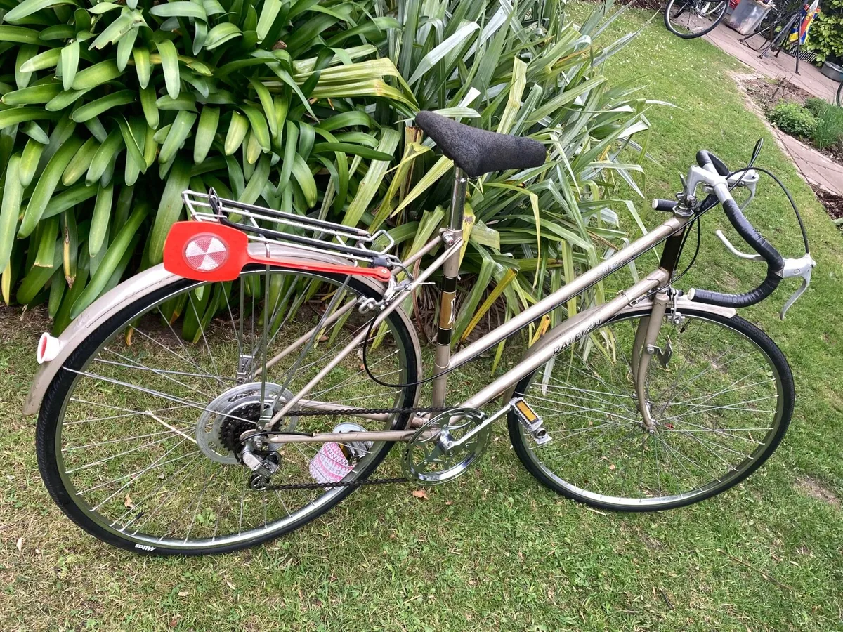 Vintage Raleigh Ladies Bike - Image 4