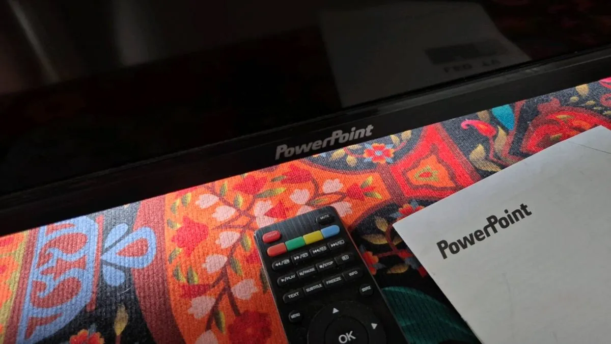 PowerPoint 48Inch Lcd Tv - Image 3