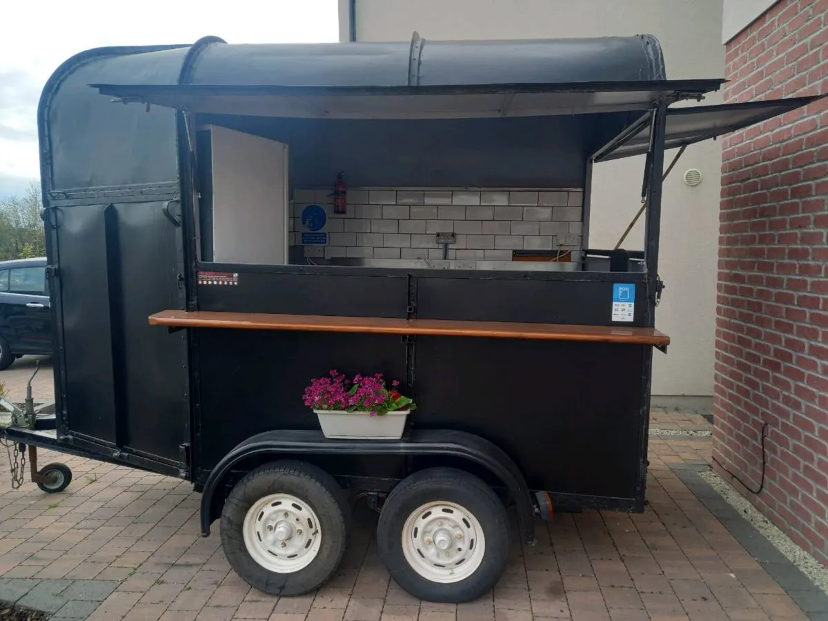 Horsebox Coffee Trailer - Image 2