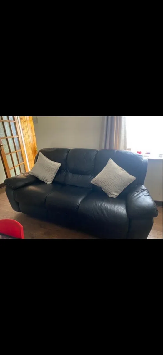 Leather Couch & 2 Chairs Set - Image 1