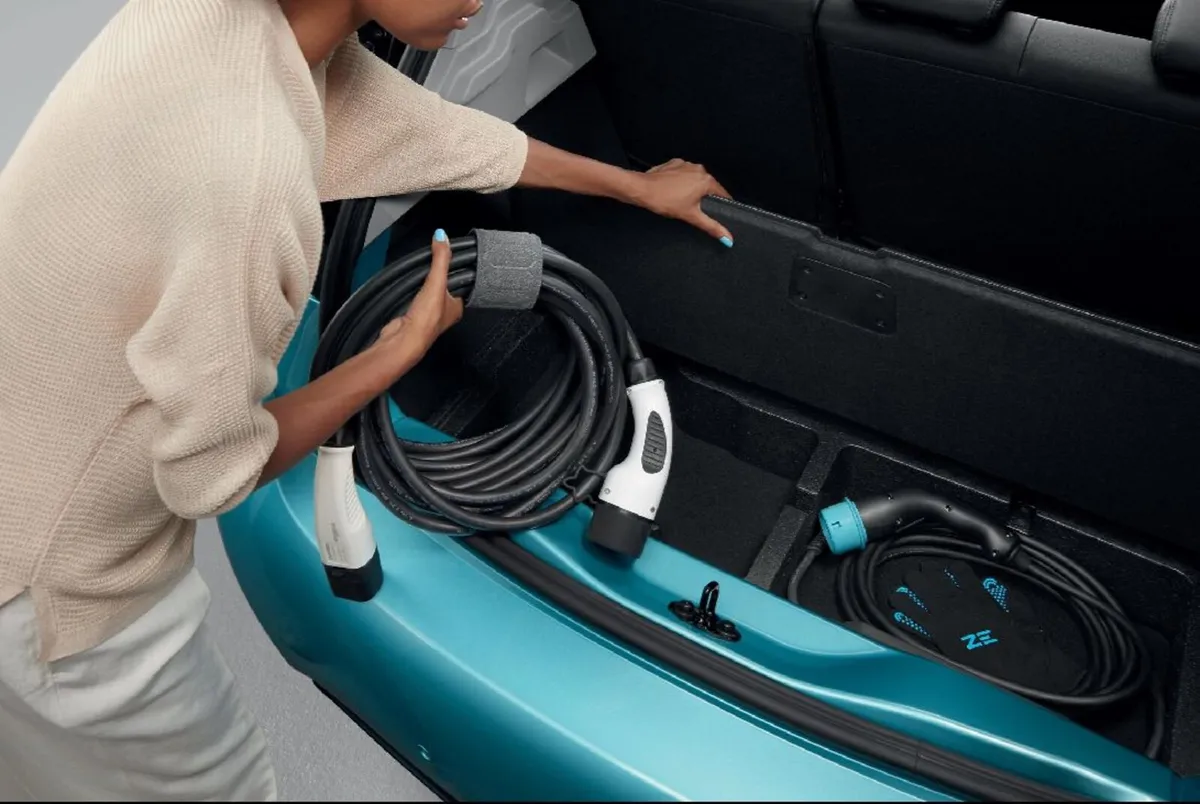 Renault ZOE Double Boot Floor & Trunk Compartment - Image 1