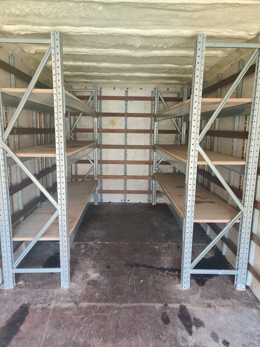 Lorry Body Container 21ft *Insulated with shelves* - Image 3