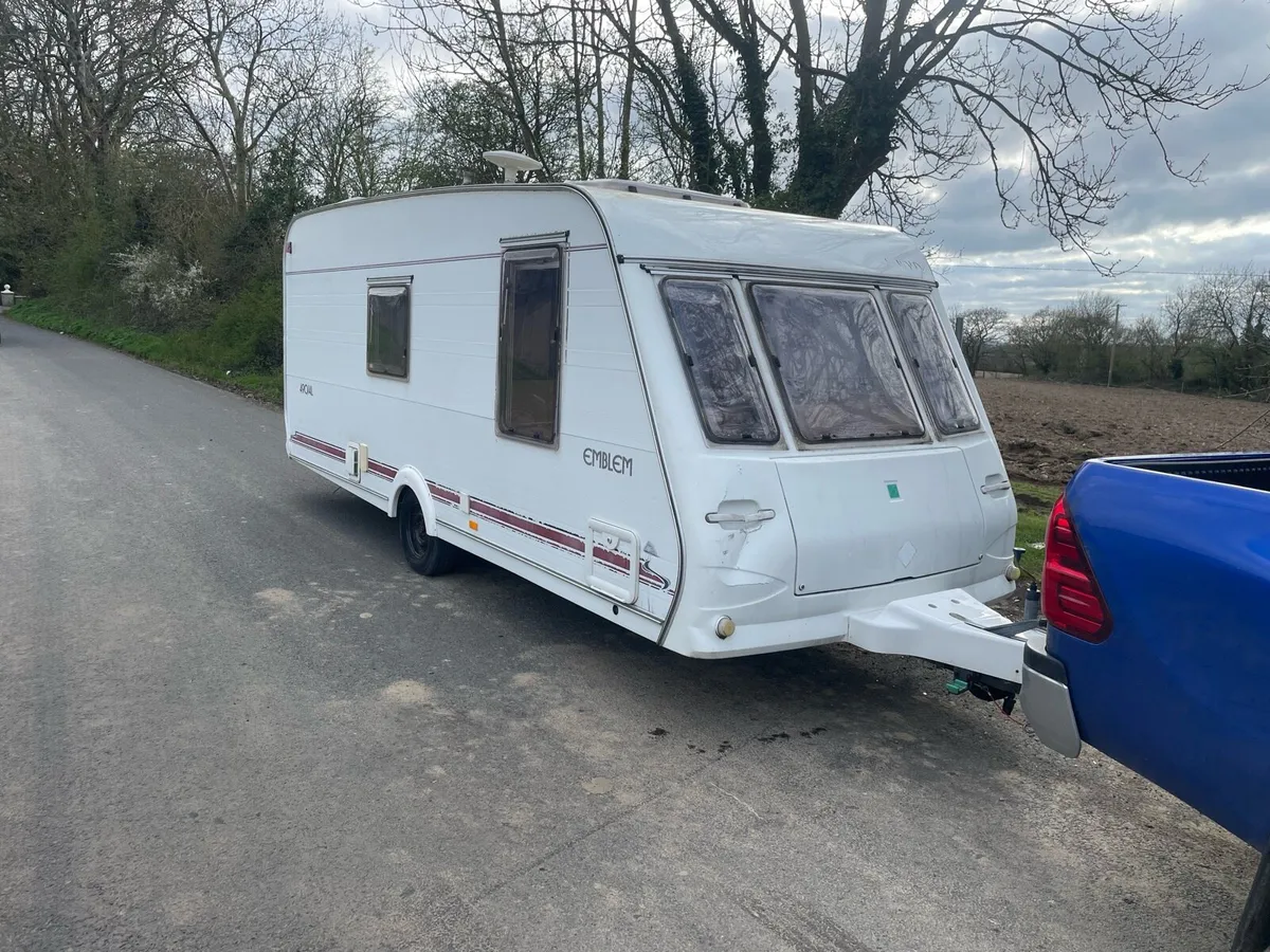 4 berth caravan - Image 2
