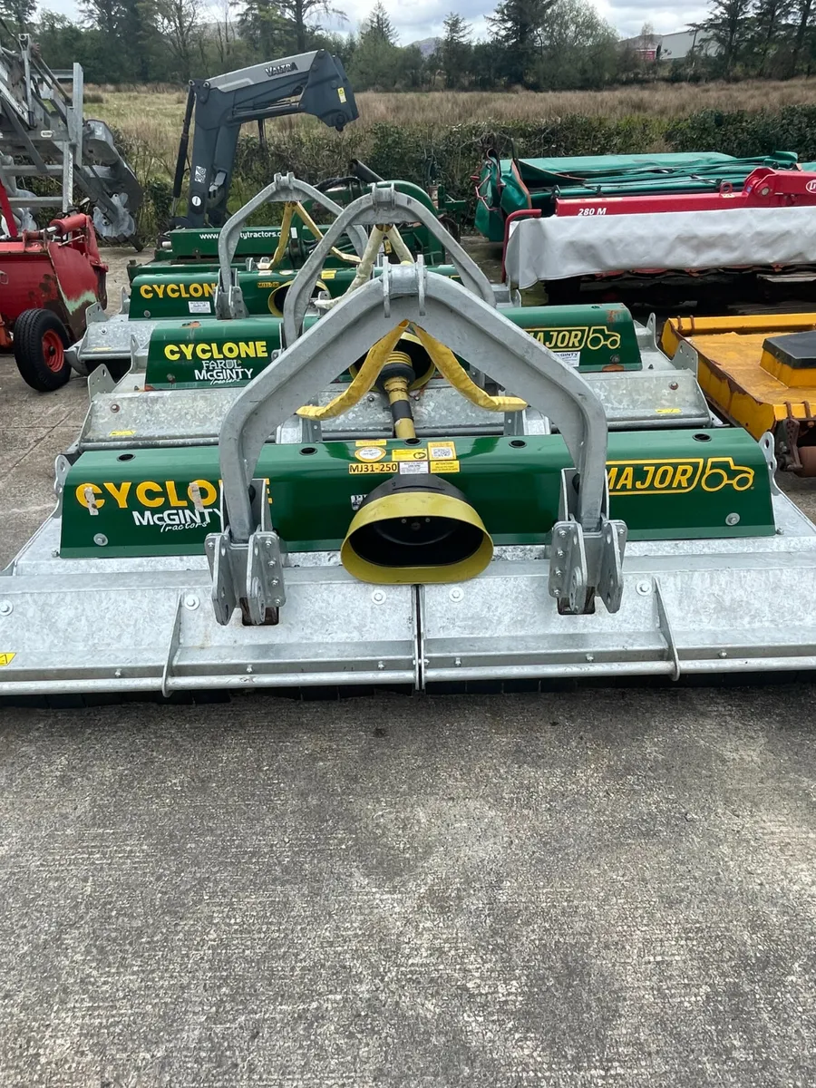 2025 Major Cyclone MJ31-250 - Image 1