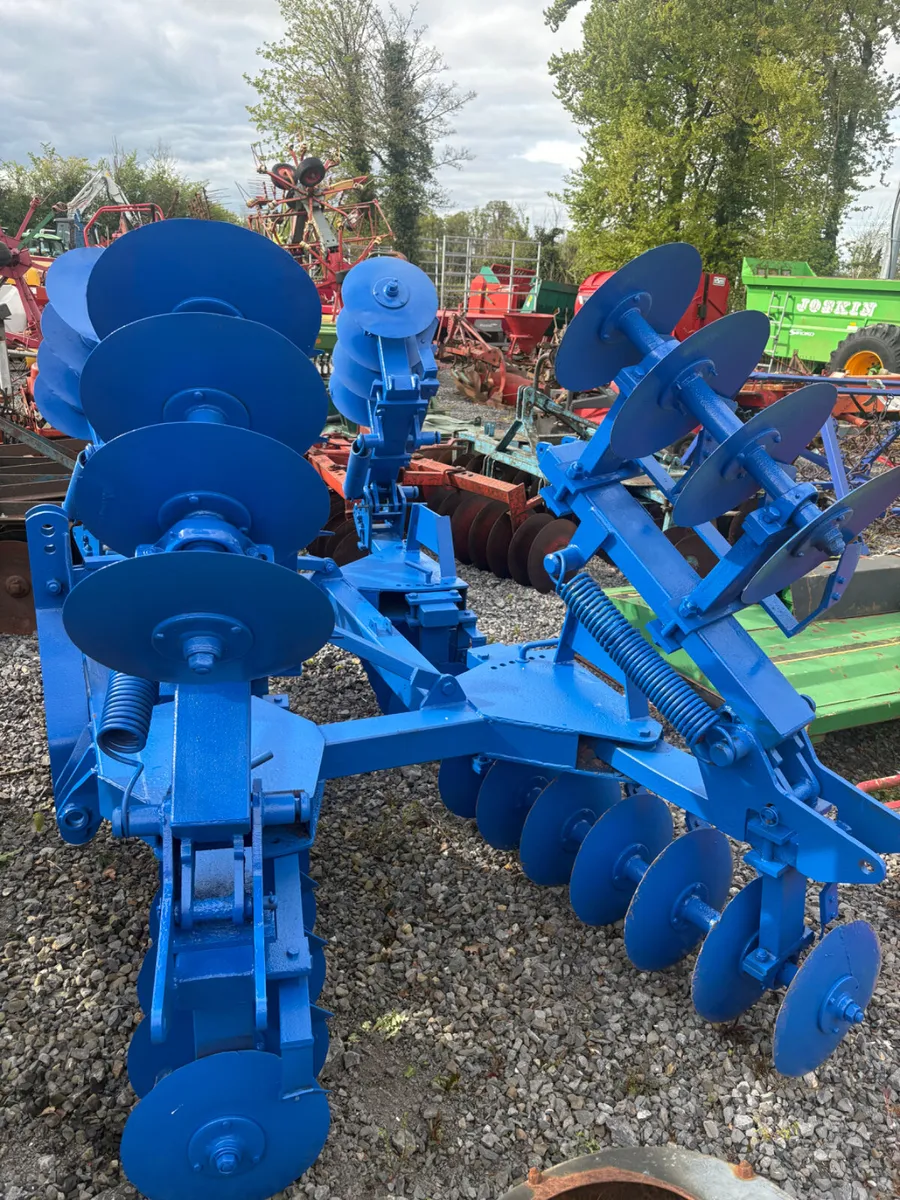 Parmitre folding Discharrow - Image 3