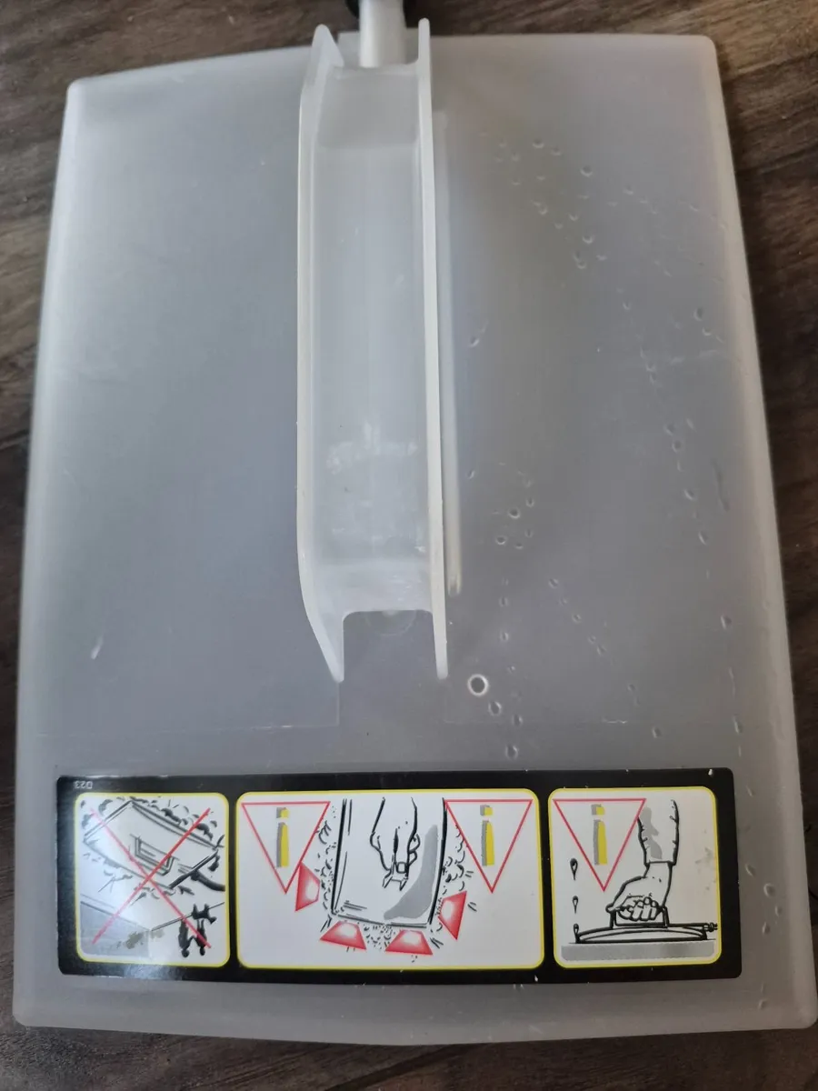 Wall paper steam stripper - Image 1