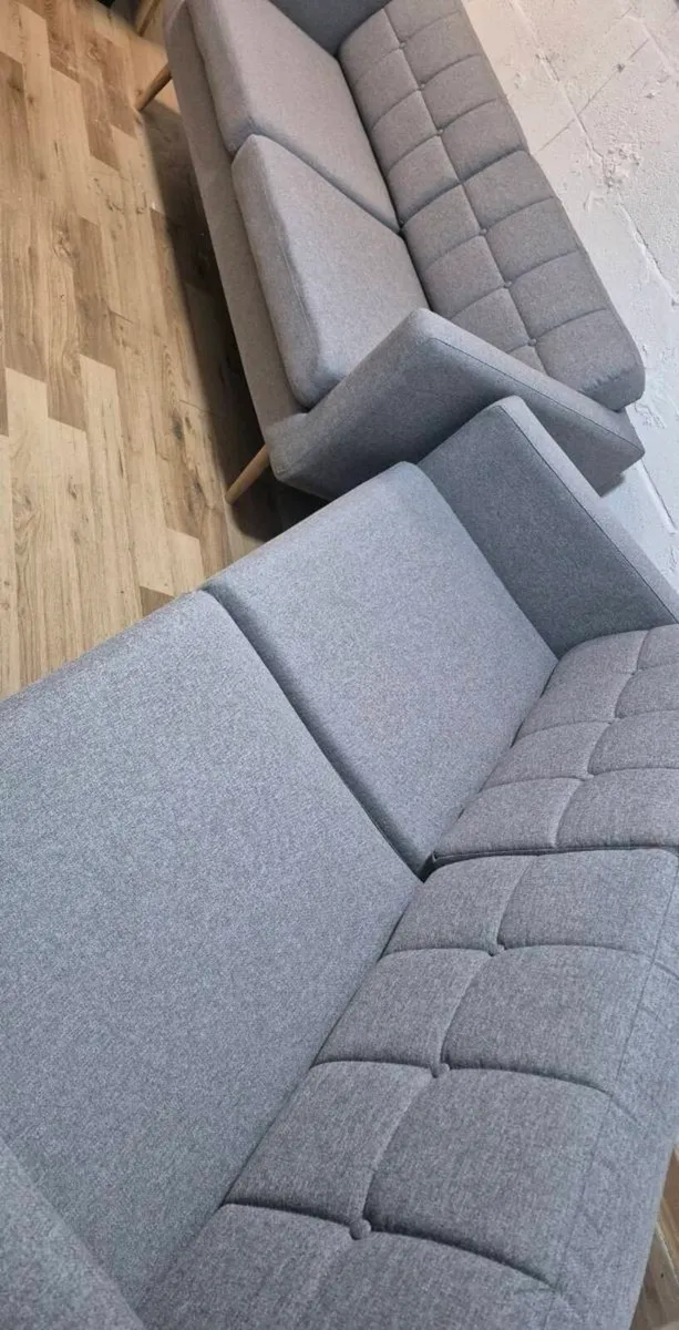 Grey suite with Delivery - Image 4