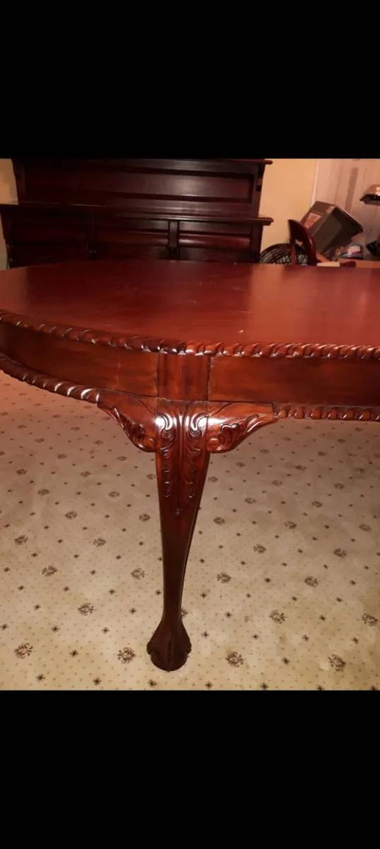 Dining room table - Image 2